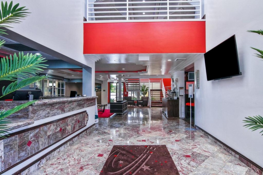 The Link Hotel on Sunrise